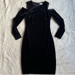Calvin Klein | Womens Velvet Black Cold Shoulder Long Sleeve Dress Size 6 EUC!